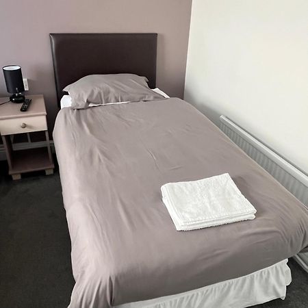 לנדרינדוד וולס Hampton Hotel & Restaurant מראה חיצוני תמונה