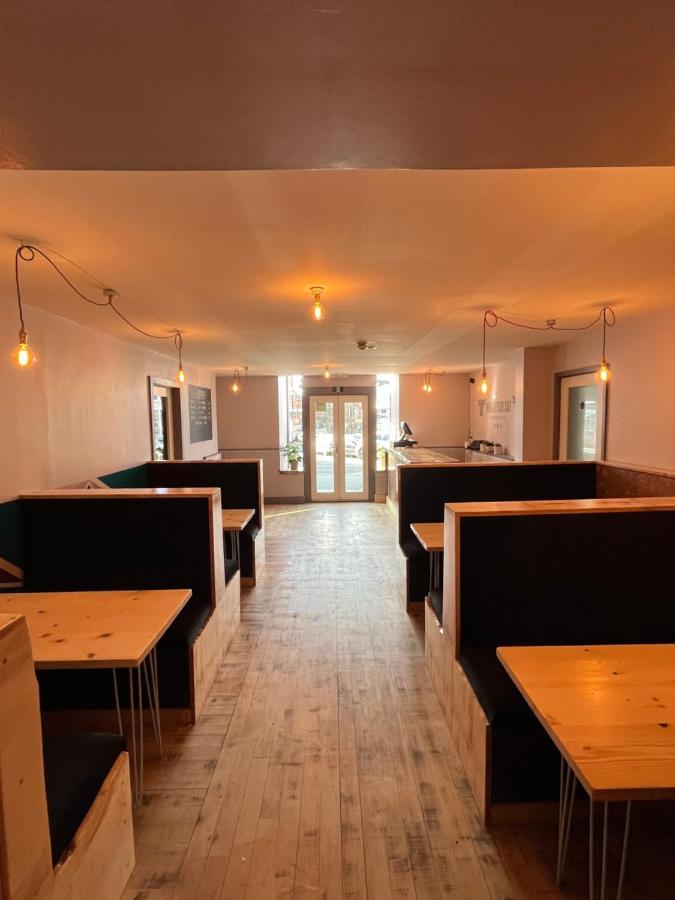 לנדרינדוד וולס Hampton Hotel & Restaurant מראה חיצוני תמונה